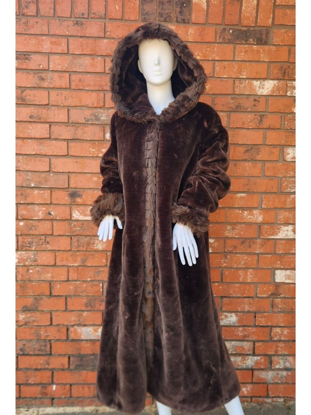 Vintage Brown Faux Fur Hooded Coat With Button Closure & Trimmed Details